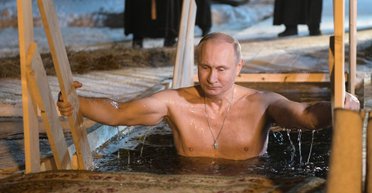 Зробити Володимира знову великим. Чому Путін націлений на війну проти України