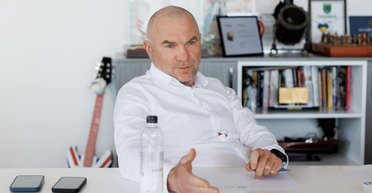 Бизнесмен Игорь Мазепа попал в ДТП: полиция сообщает о погибшем пешеходе (фото)