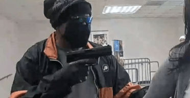 Зник з великою сумою: грабіжник банків, який відсидів 40 років, попався на новому злочині