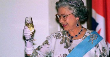 Не пьете? Тогда лучше и не начинать. Как алкоголь действует на мозг