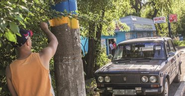 Как украинские активисты партизанят в тылу врага