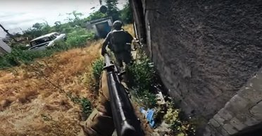 Ми — свої: бійці НГУ збили з пантелику підрозділ ЗС РФ, який пробрався у Покровськ (відео)