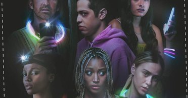 "Тела, Тела, Тела". Стоит ли смотреть фильм с экс-бойфрендом Ким Кардашьян в главной роли