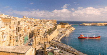 Жінка відвідала європейське місто, яке назвали найкращим у світі — взимку там 20°C (фото)