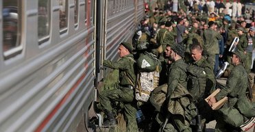 Под Мариуполем мобилизовали всех мужчин: забрали даже тех, у кого нет паспорта РФ