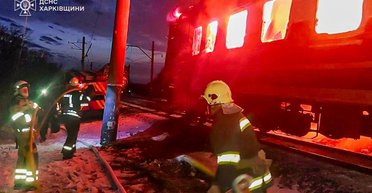 Росія атакувала потяг на Харківщині: Зеленський повідомив про 4 загиблих (відео, оновлено)