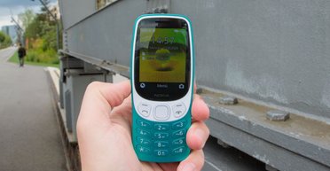 Названо найкращі кнопкові телефони 2025 року: топ 3 моделі для любителів вінтажу (фото)