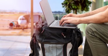 Найбільш доброзичлива та легка: експати назвали ідеальну країну для переїзду