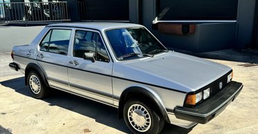 Капсула времени из 80-х: обнаружен 43-летний Volkswagen Jetta в новом состоянии (фото)
