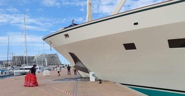 Принадлежала Трампу, вдохновляла Queen: в Тунисе попала в аварию уникальная яхта (фото, видео)