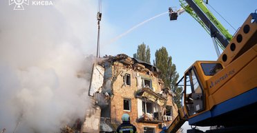 Масований удар 28 серпня: у Києві погіршилось повітря, містян просять зачинити вікна (карта)