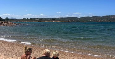 Борис Джонсон разом із сім'єю вирушив на Сардинію (фото)