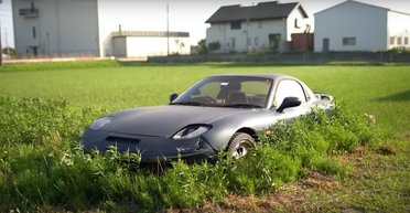 Заброшенные легенды: в Японии прямо на улицах ржавеют редкие коллекционные авто (видео)