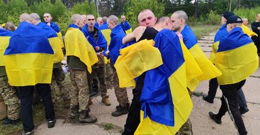 ФСБ выдворяет "стукачей" из ВСУ, которые издевались над украинскими солдатами: что с ними будет дальше (видео)