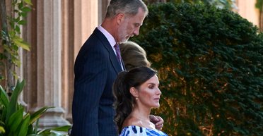 Королева Летиція з чоловіком відвідали захід на Майорці (фото)