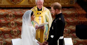 Річниця весілля: Меган Маркл показала раніше небачені кадри дітей принца Гаррі (фото)