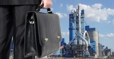 Приватизація по-українськи: найгучніші провали, втрачені мільярди та чому держава досі тримає збиткові підприємства