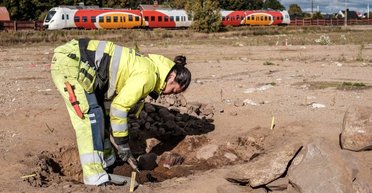 Прощальный подарок или таинственный ритуал: археологи раскопали необычное захоронение в Швеции (фото)