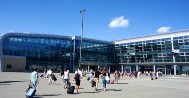 В Украине могут возобновить работу аэропортов: безопасно ли летать из Борисполя и Львова