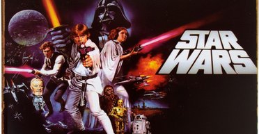 Юбилей "Звездных войн". Как Джордж Лукас изобрел световой меч и на какую войну намекал