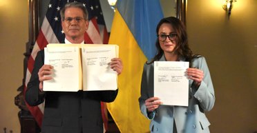 Угоду про мінерали підписано: що це означає для України і в чому вигода для США