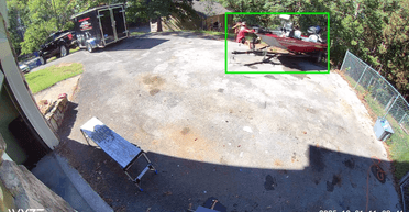 "Ушел на дно": попытка парня передвинуть лодку закончилась катастрофой (видео)