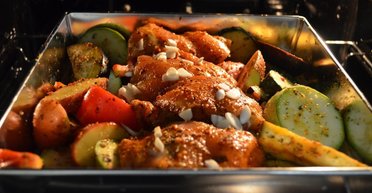 Куриные голени с овощами: как приготовить простое и вкусное блюдо на ужин