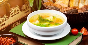 Лучшее средство от похмелья: как приготовить куриный суп с лапшой