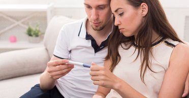 Бос звільнив жінку після того, як вона знову вийшла з декретної відпустки вагітною (фото)