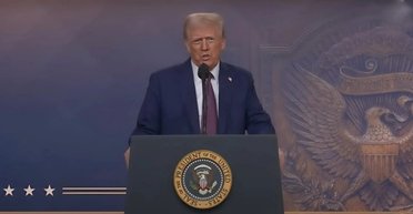 В Давосе Трамп описал план давления на РФ для завершения войны: детали (видео)