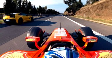 Неуловимый гонщик: задержан чех, который годами ездил по шоссе на болиде "Формулы-1" (видео)