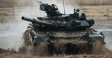 Разорвал башню на куски: FPV-дрон уничтожил российский танк Т-90 за $3 млн (видео)