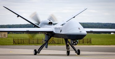 Несет бомбы и ракеты: ВВС Британии получили БПЛА с дальностью более 9000 км (фото)