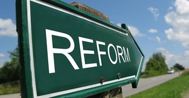 Третий не лишний. Как преодолеть кризис доверия украинцев к правительству