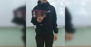 Бил кочергой мужчину: в РФ "вагнеровец", осужденный за убийство, читал детям "лекцию" (фото)