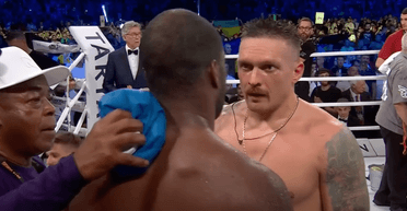 Бой Усика и Дюбуа: как проходили раунды, яркие кадры поединка (видео)