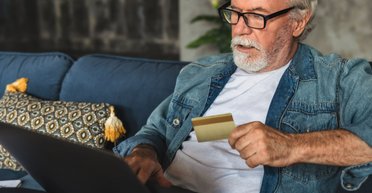 Ценник на пенсию. Зачем покупать страховой стаж и кому это нужно