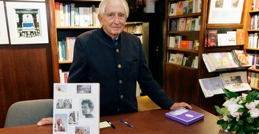 Помер двоюрідний брат принца Філіпа: подробиці