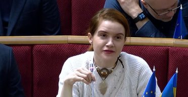 "Малюка взяли в заложники": в Раде разгорелся новый скандал с Марьяной Безуглой (видео)