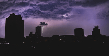 "Гряде чистка": "мандрівник у часі" розповів про глобальне відключення електрики