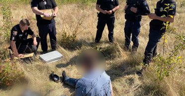 "Його довели": мати підозрюваного у вбивстві на Вінниччині розповіла про знущання з боку учнів