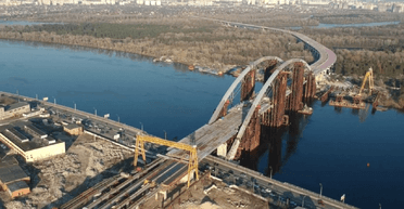 Міст "Нізвідки в нікуди" — чому Подільсько-Воскресенський міст будували 30-50 років і що тепер із ним робити