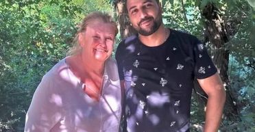 74-річна бабуся розказала про шлюб з молодшим на 30 років іноземцем (фото)