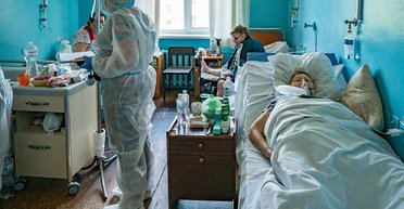 Новий рік пандемії. Як українська медицина боролася з COVID-19 у 2021 році