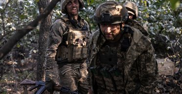 Сталінська спадщина: бійці ЗСУ вигідно використовують планування радянських полів, — WP (фото)