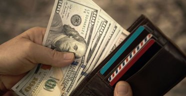 Як люди втрачають мільйони: 5 реальних історій колишніх багатіїв