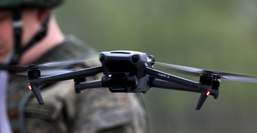 Будут учить управлять БПЛА: оккупанты хотят вывезти до 100 детей из оккупации в РФ, — ЦНС