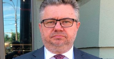 Адвокат Порошенко из-за плохого зрения и давления был признан непригодным к службе в ВСУ, — СМИ