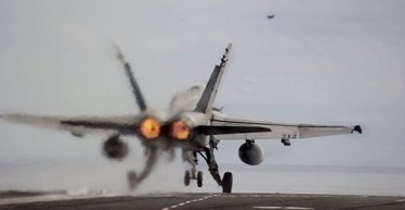 ВМС США збили свій літак F/A-18 у Червоному морі: причини інциденту (відео)
