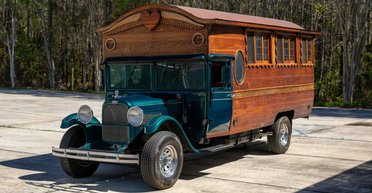 Один із найстаріших у світі: на аукціон виставили вінтажний автодім 1928 року (фото)